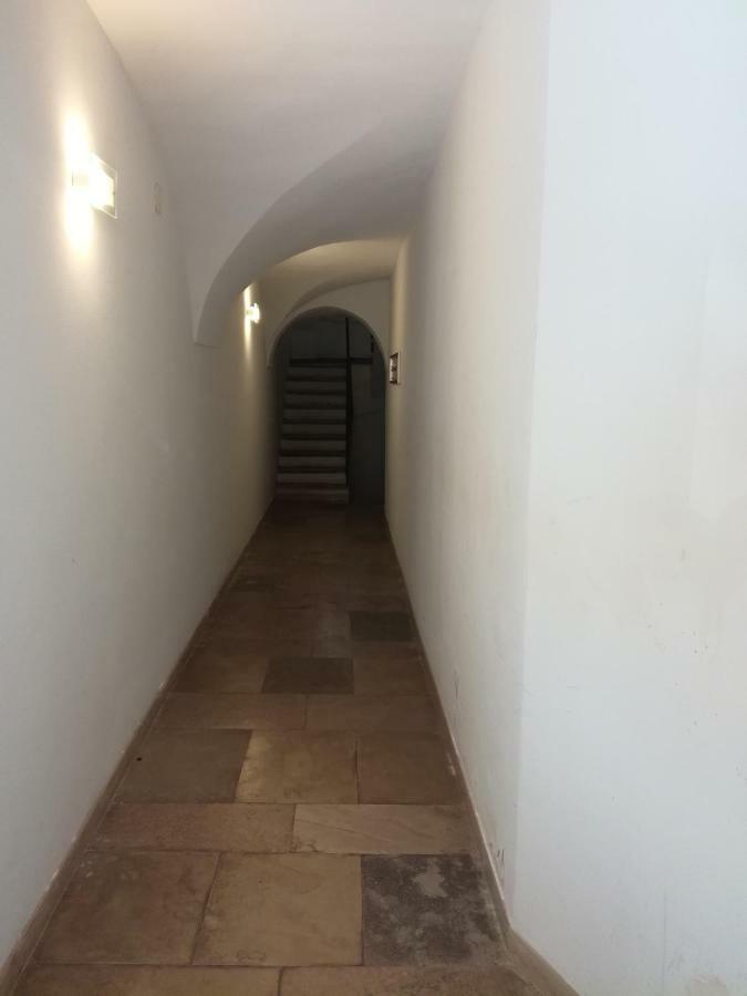 Cairoli 79 Apartment Bari Luaran gambar